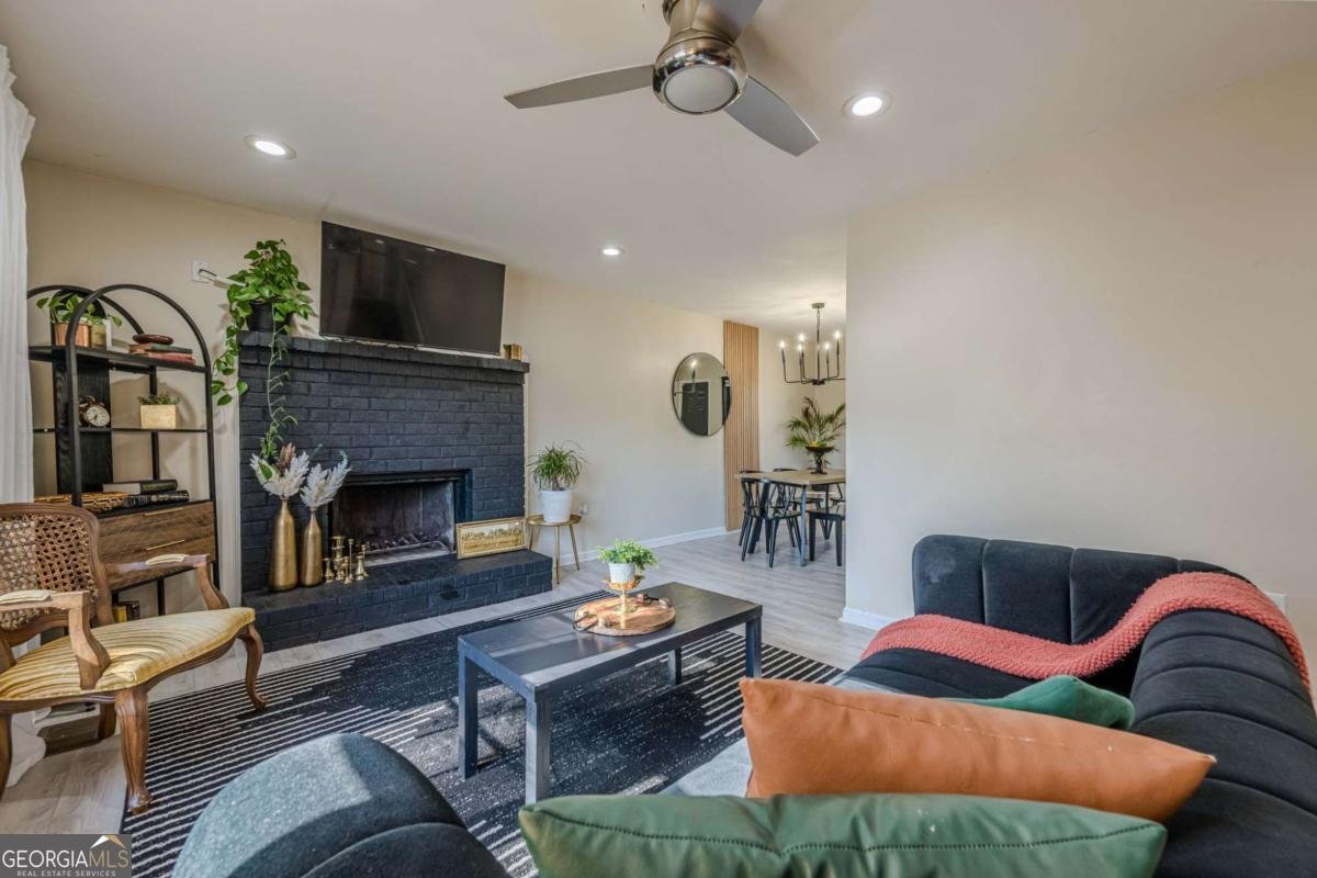 3006 Deshong Drive Stone Mountain - 4