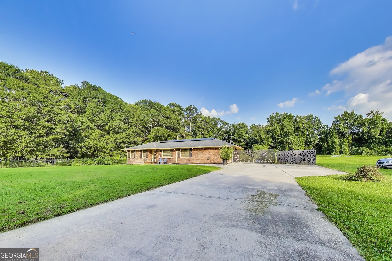 1393 Bolton Road Atlanta - 4