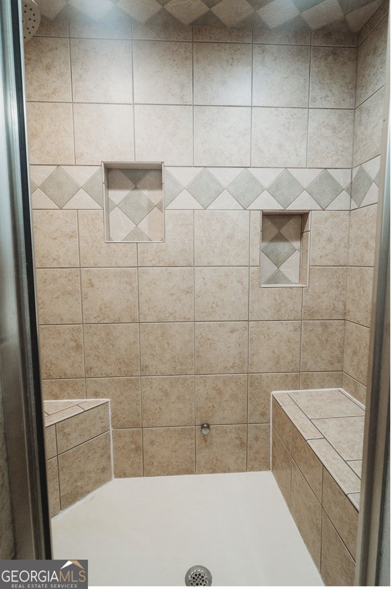 6358 Hwy 166 Douglasville - 29