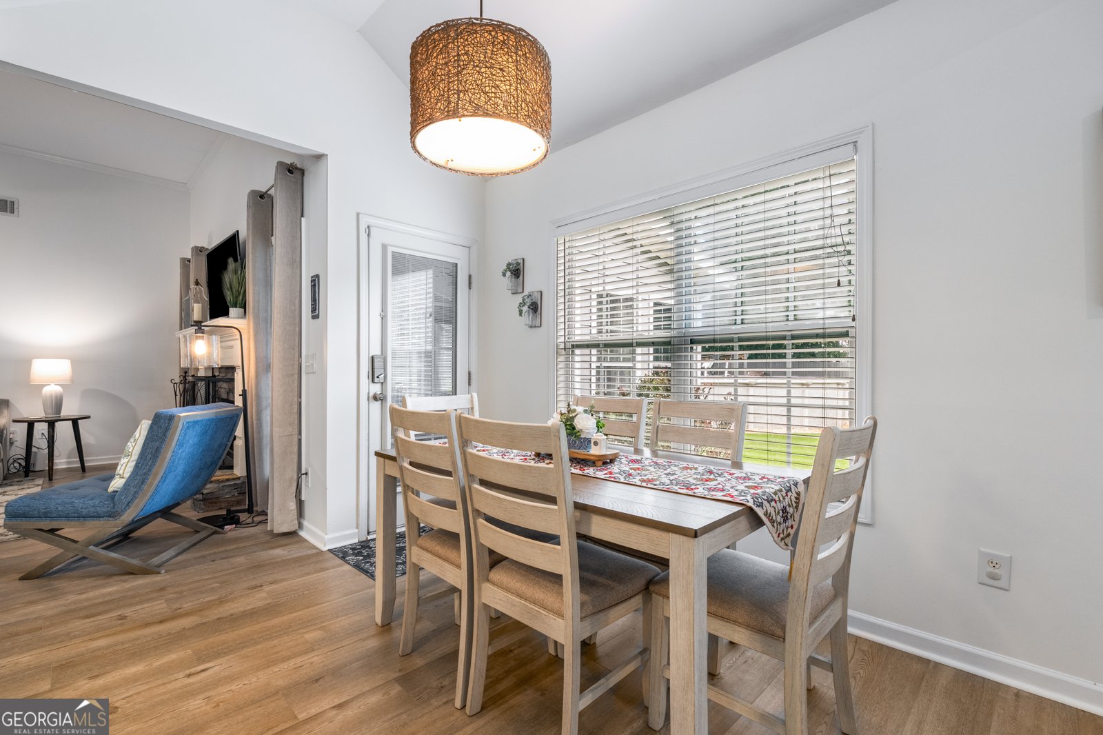 323 Junction Court Winder - 19