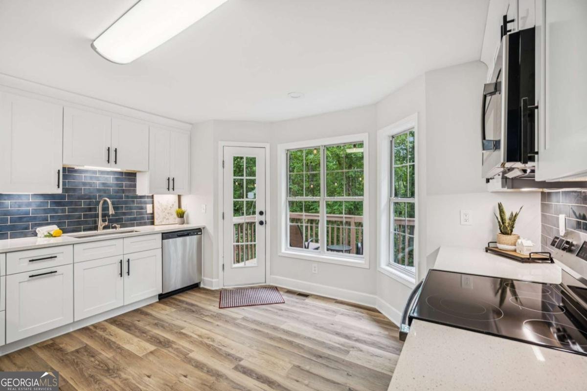 6055 Lakeside Court Gainesville - 10