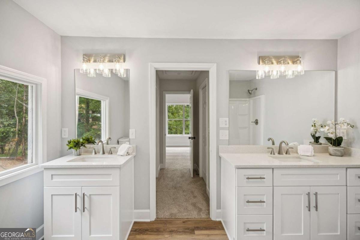 6055 Lakeside Court Gainesville - 22