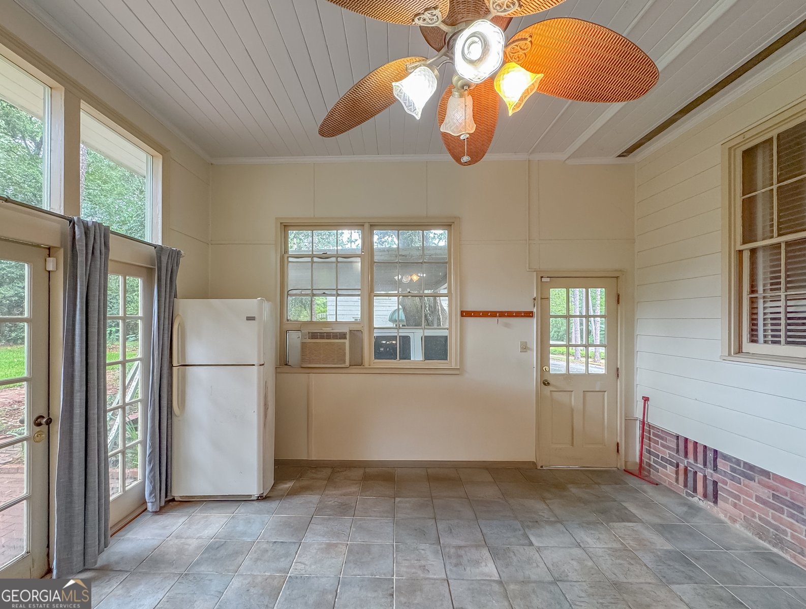 909 Fourth Street Cairo - 53