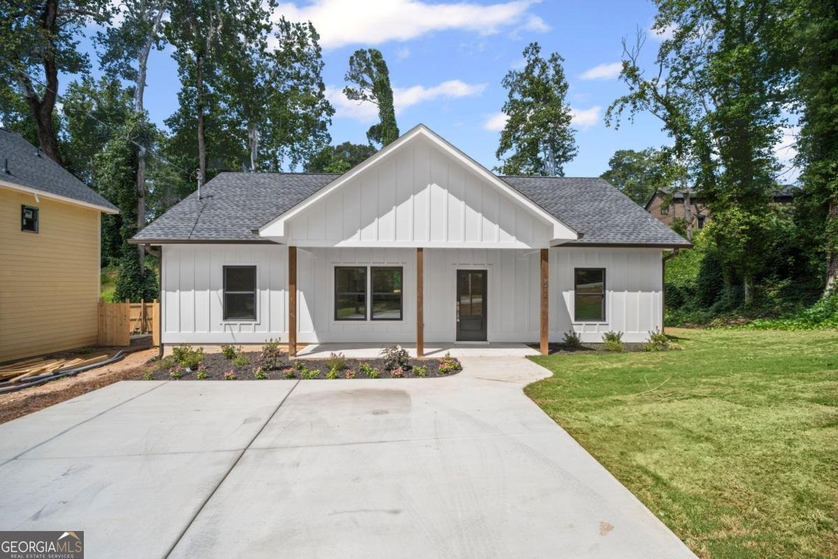 621 Elmwood Street Canton - 1