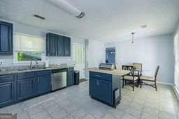 1328 Hidden Hills Parkway Stone Mountain - 9