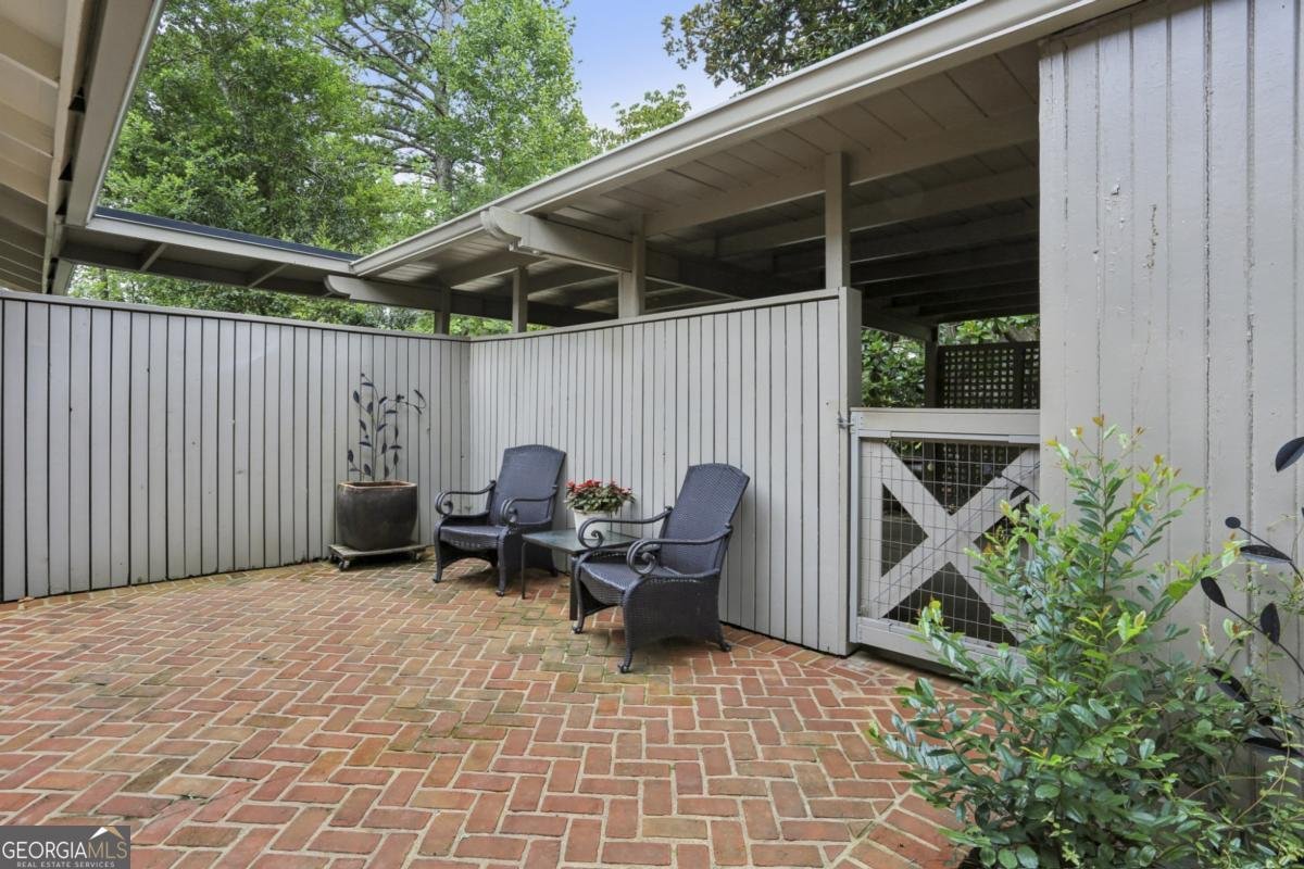 570 Valley Lane Atlanta - 16