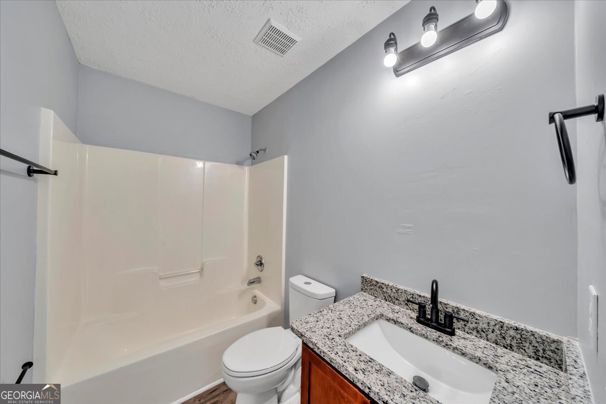 105 Browning Point Byron - 14