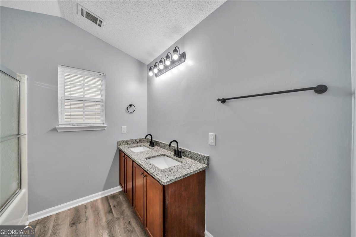 105 Browning Point Byron - 9