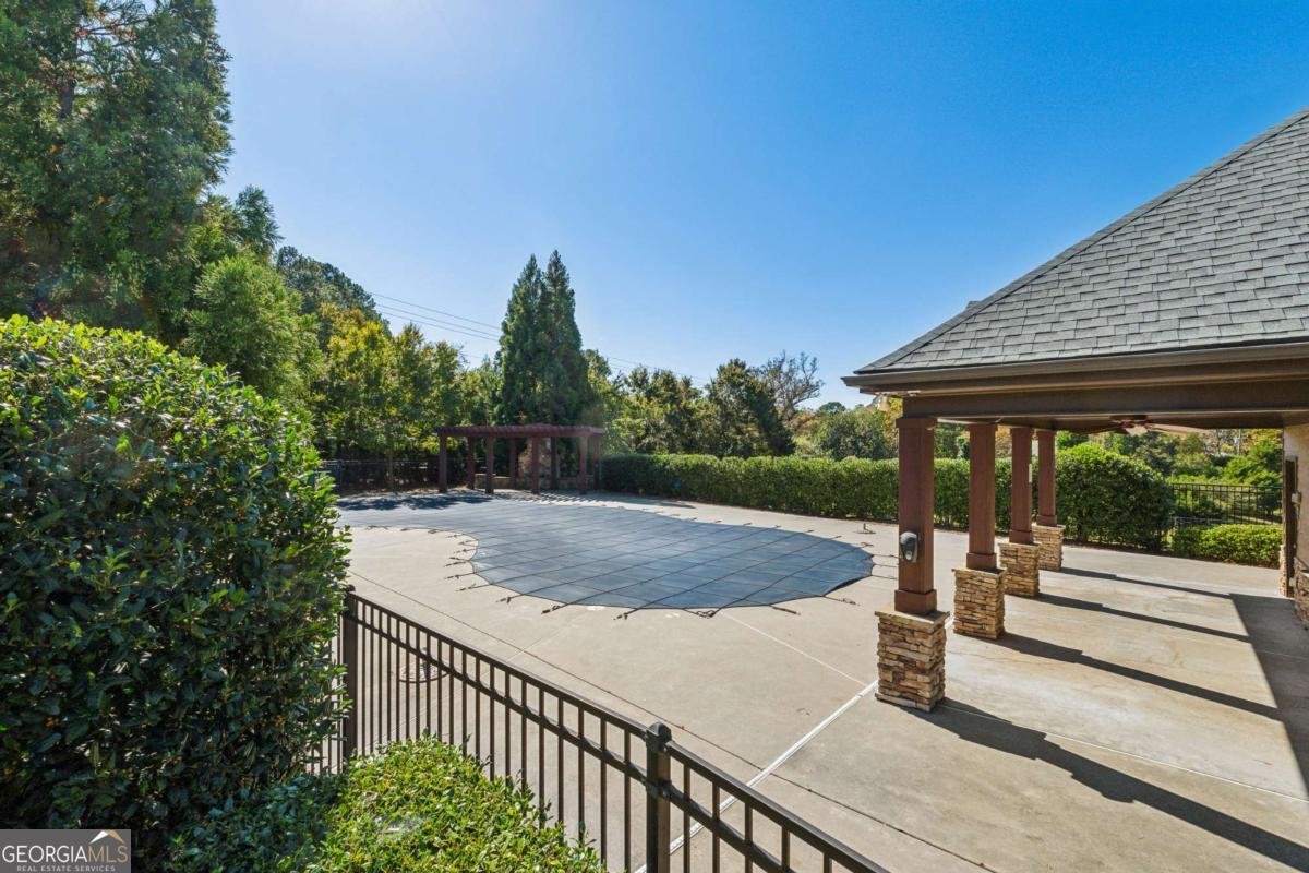 5860 Bluff Heights Drive Cumming - 37