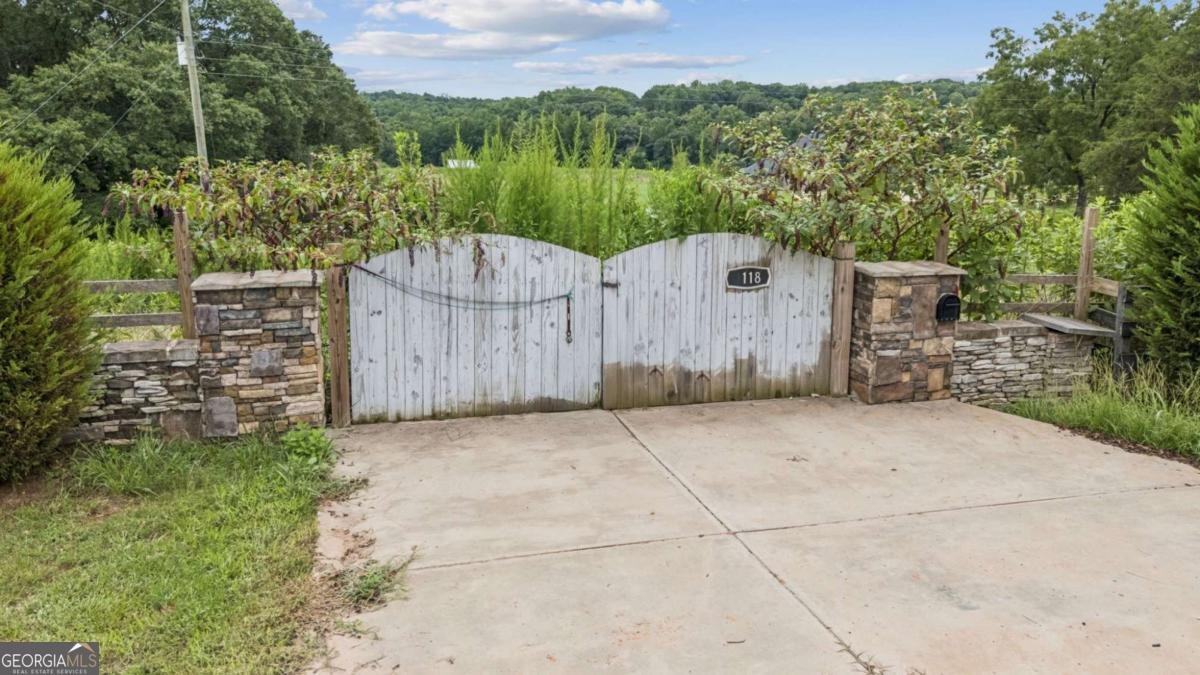 1118 Marlow Road Maysville - 64