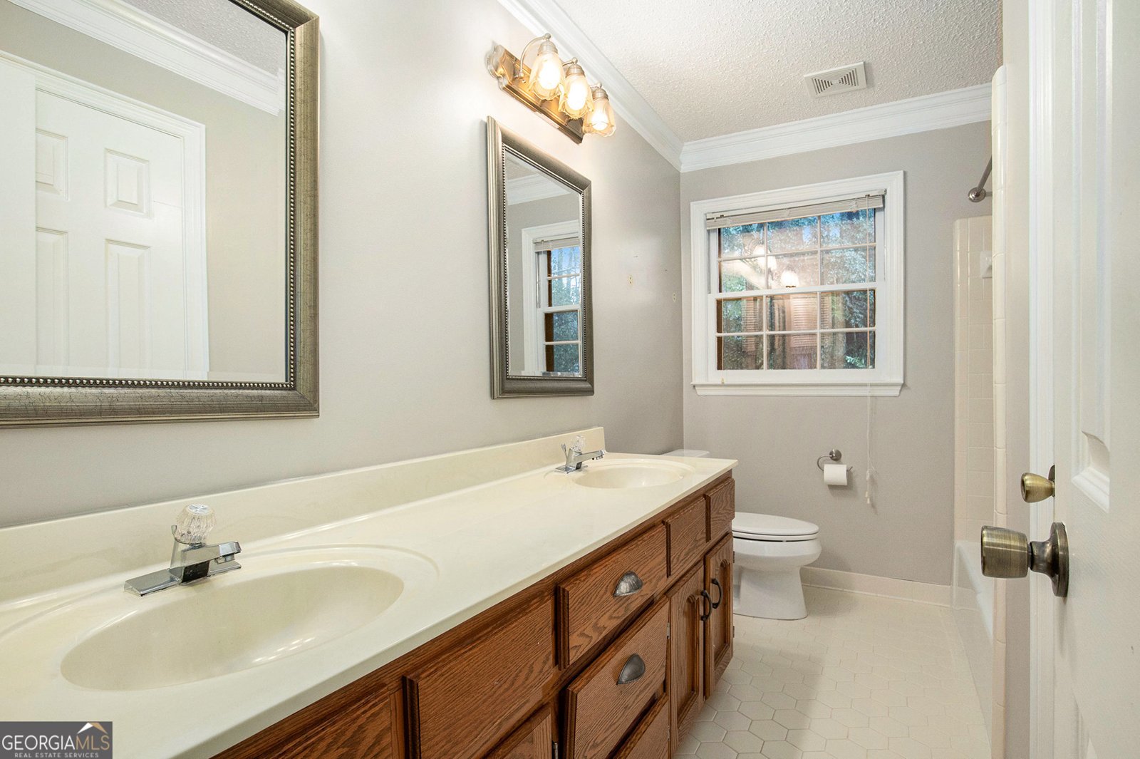 215 High Ridge Drive Athens - 18