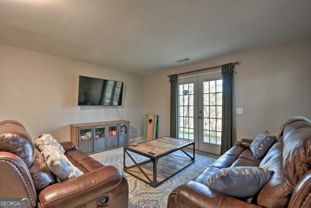 5382 Pine Forest Road Gainesville - 24