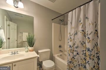 5382 Pine Forest Road Gainesville - 28