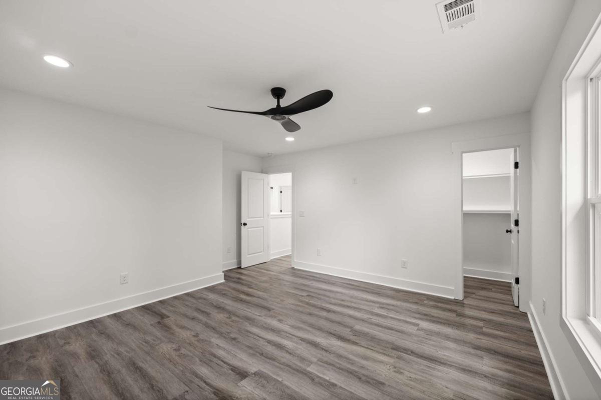 220 HARDMAN Road Clarkesville - 26