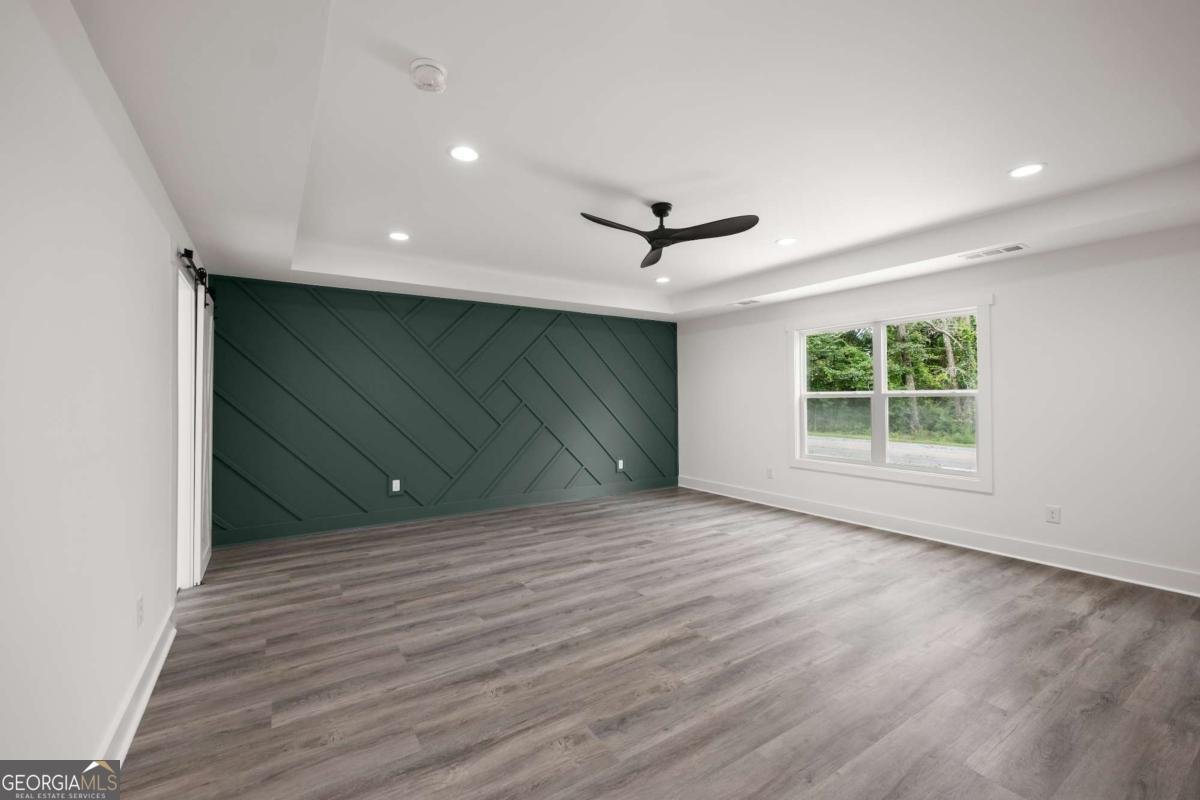 220 HARDMAN Road Clarkesville - 3