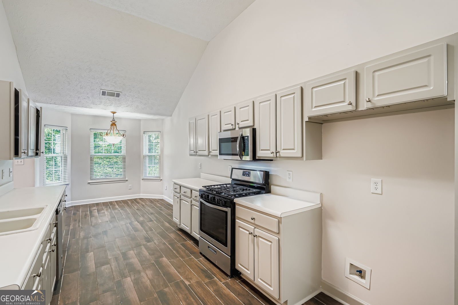 4642 Devencrest Lane Buford - 11