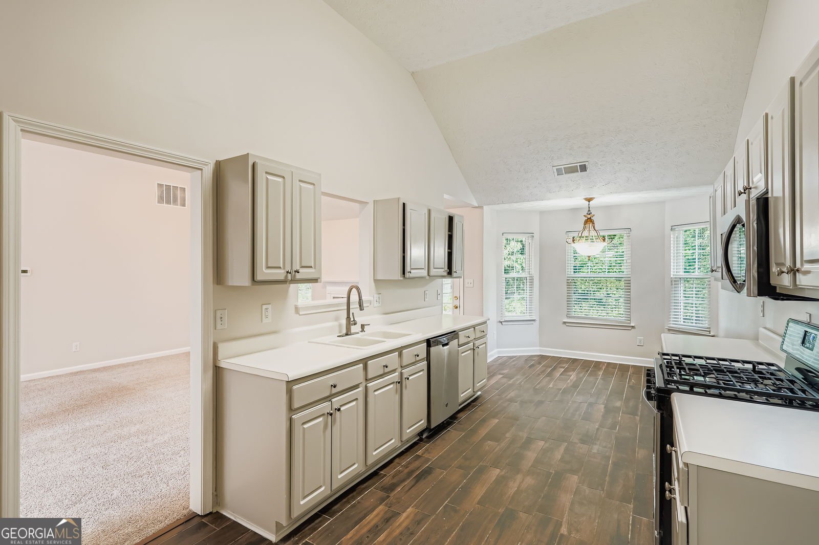 4642 Devencrest Lane Buford - 14