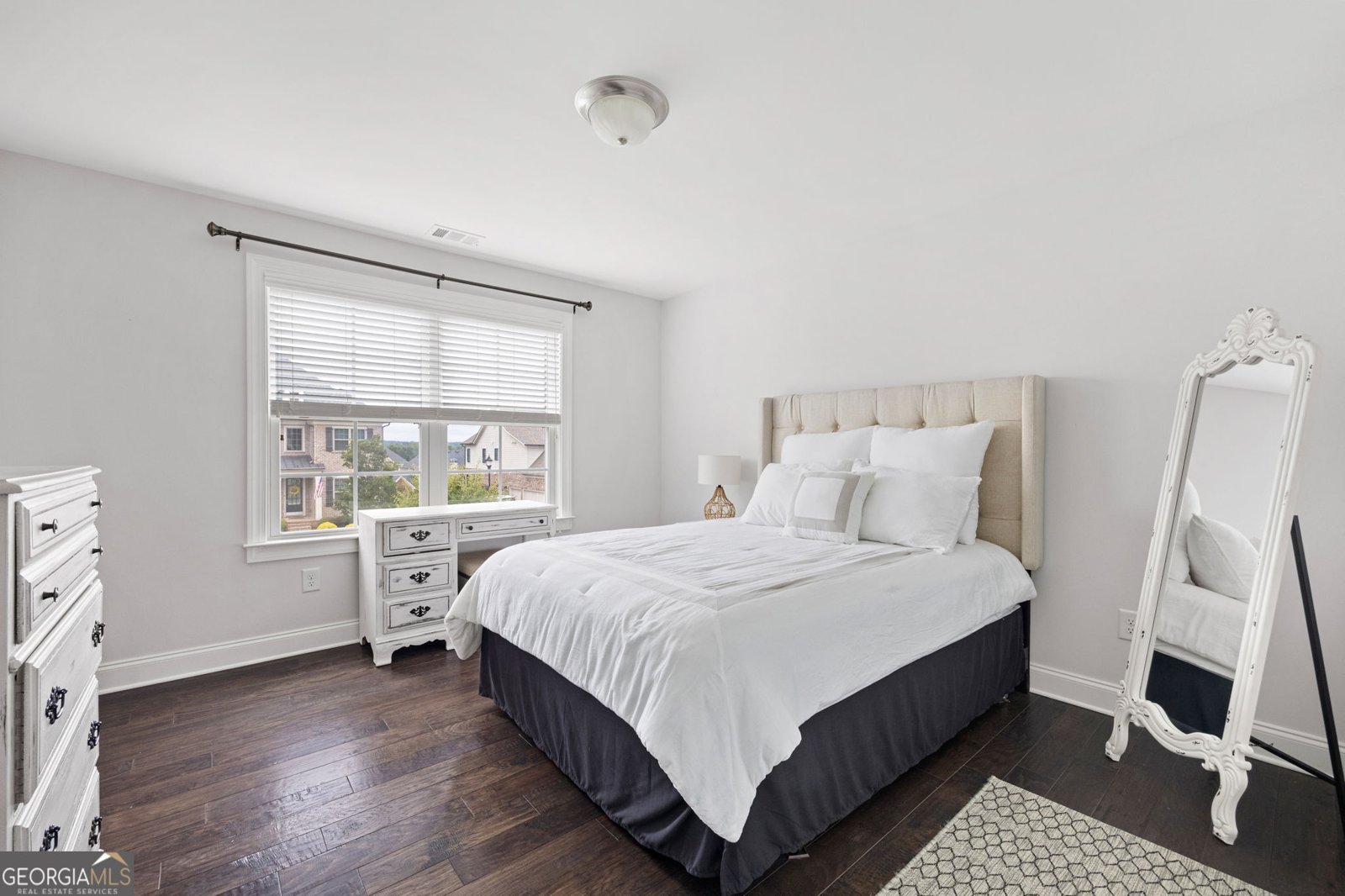 220 Briar Hollow Lane Woodstock - 17