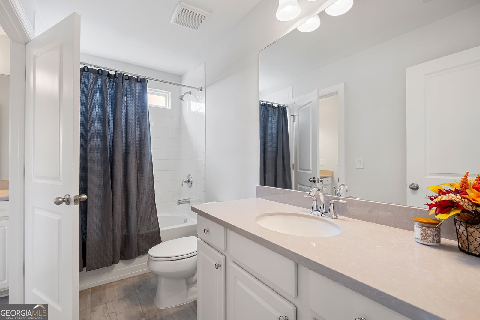 220 Briar Hollow Lane Woodstock - 21
