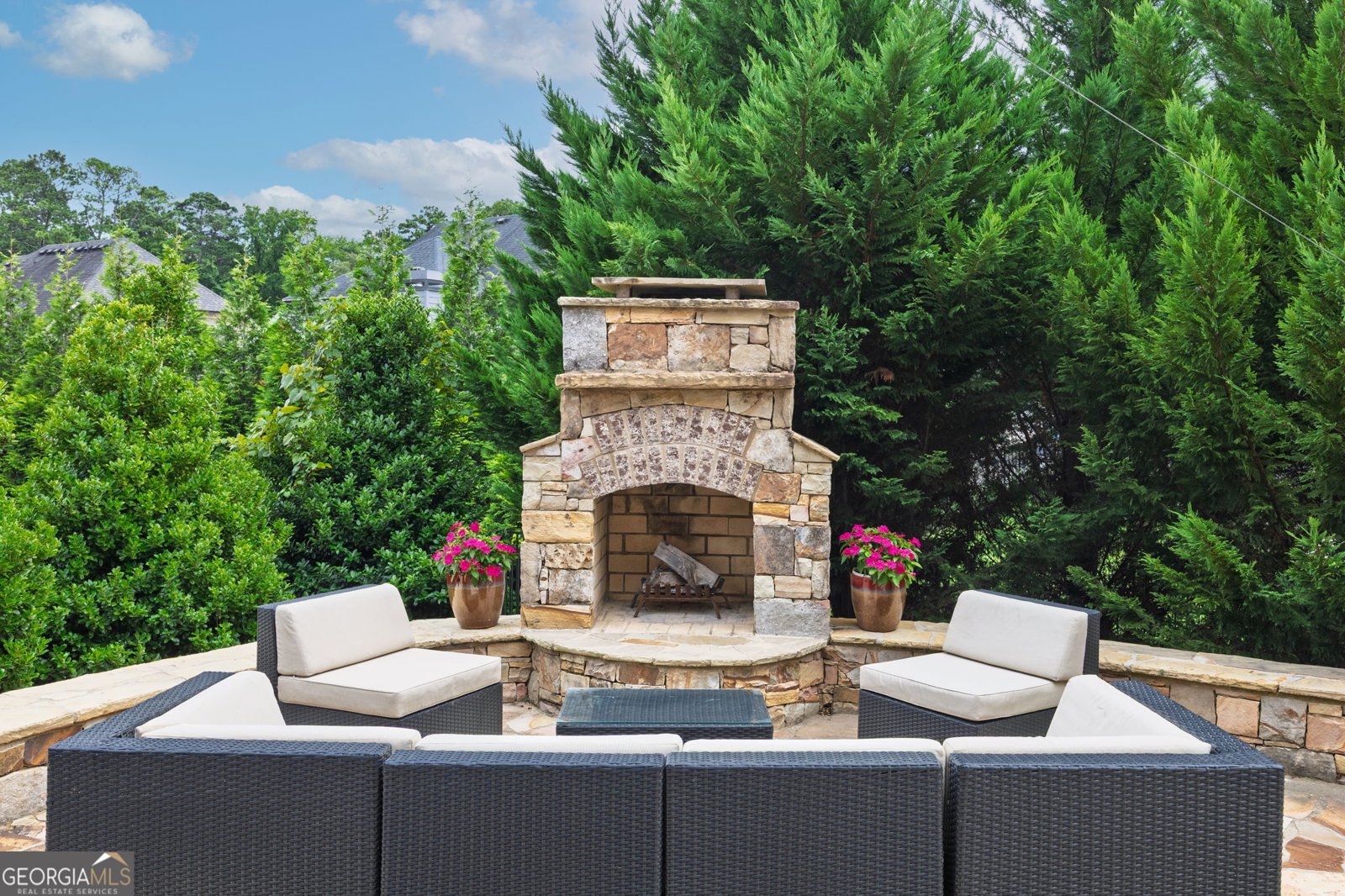 220 Briar Hollow Lane Woodstock - 30