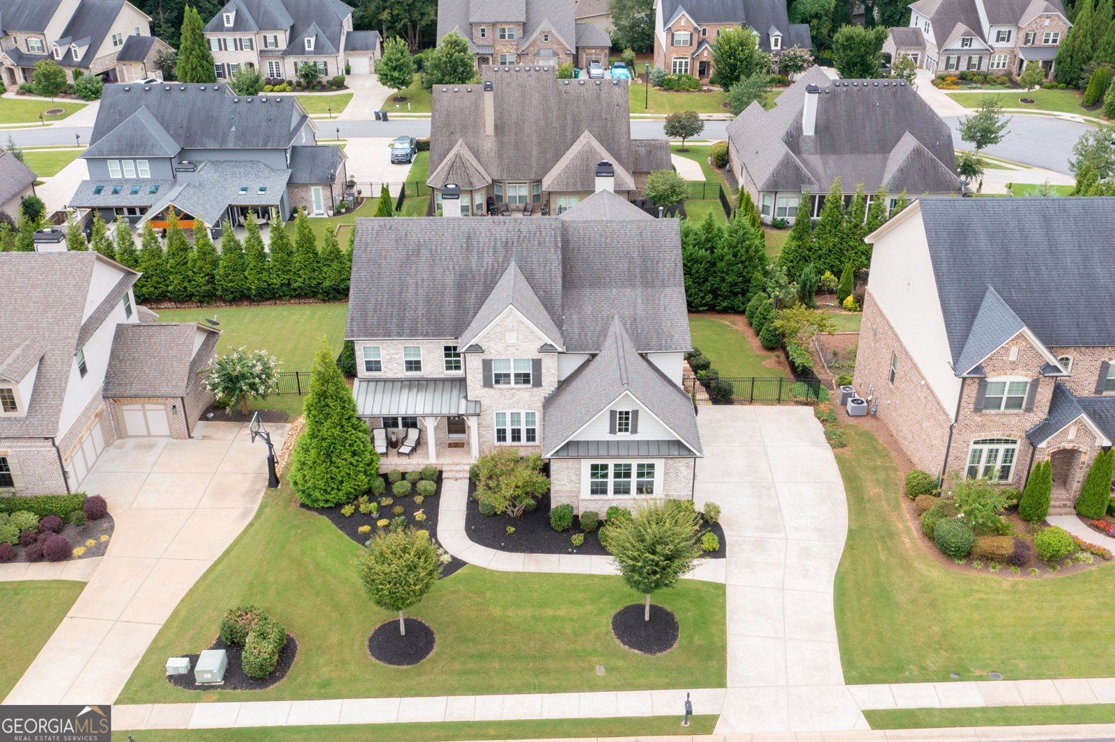 220 Briar Hollow Lane Woodstock - 36