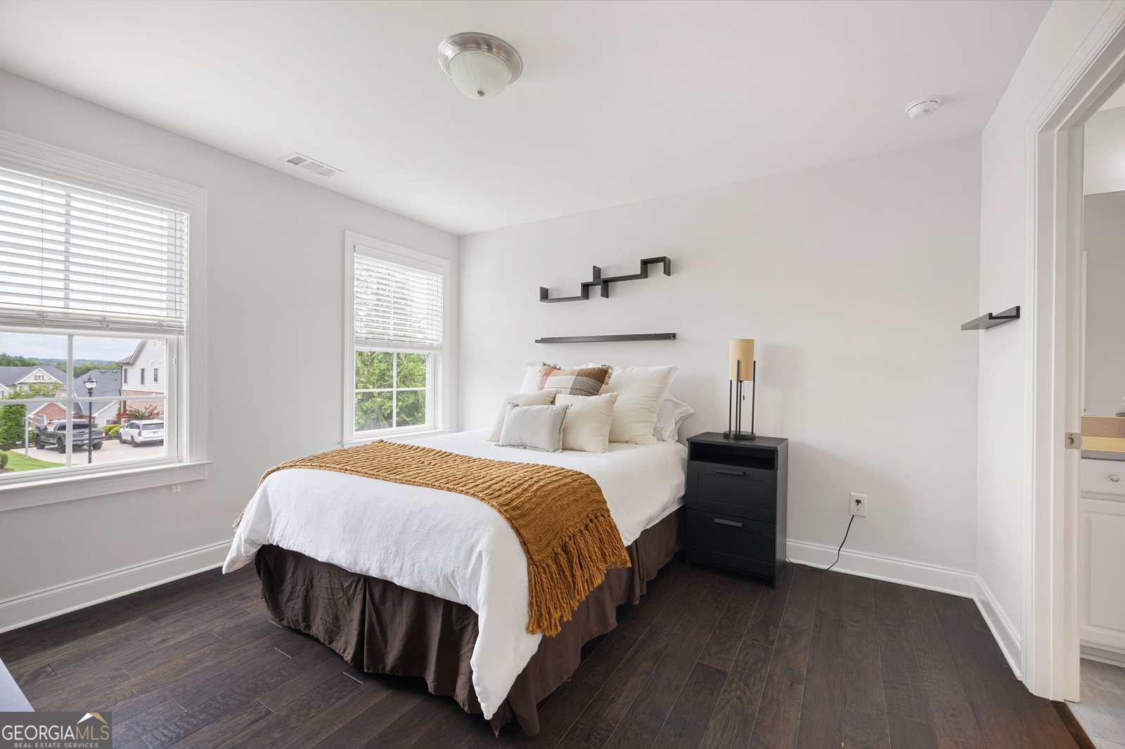 220 Briar Hollow Lane Woodstock - 68