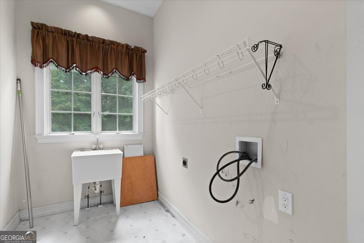 2050 Lester Road Conyers - 44