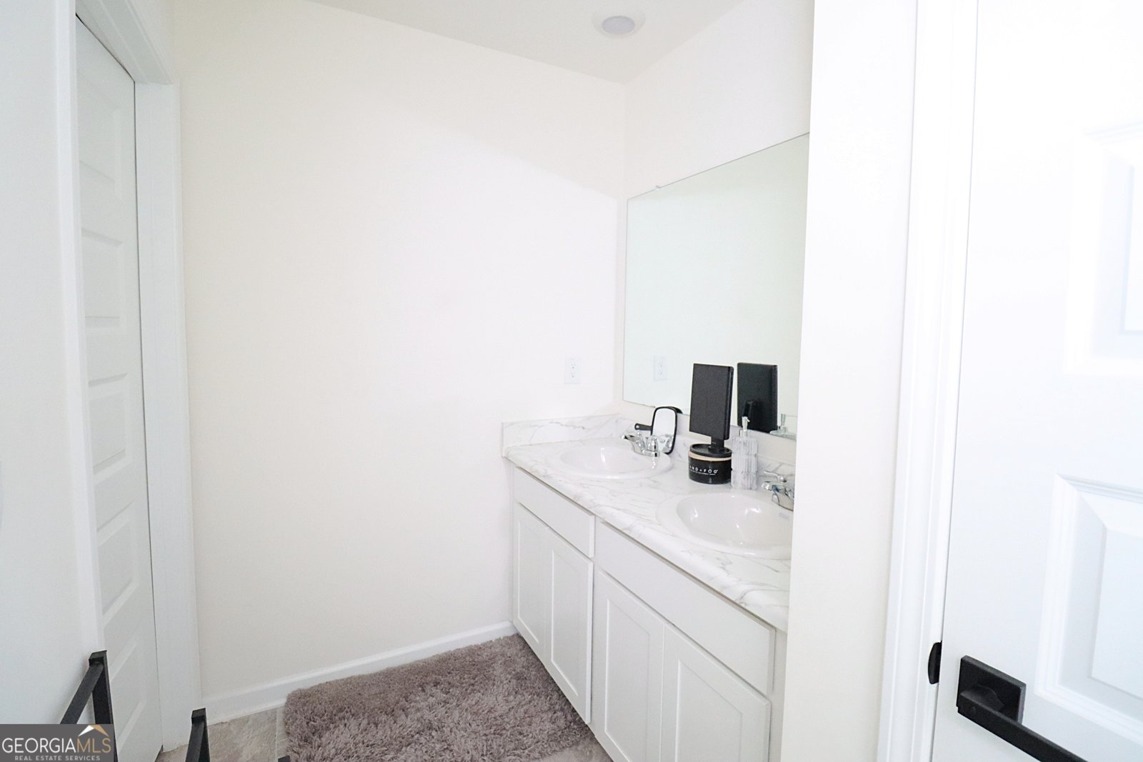 1220 Erica Way Atlanta - 27