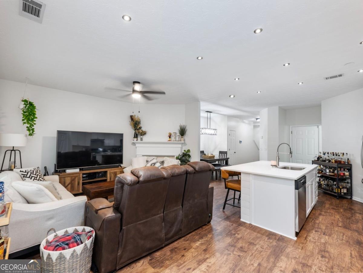 2940 Montague Place Drive Lawrenceville - 16