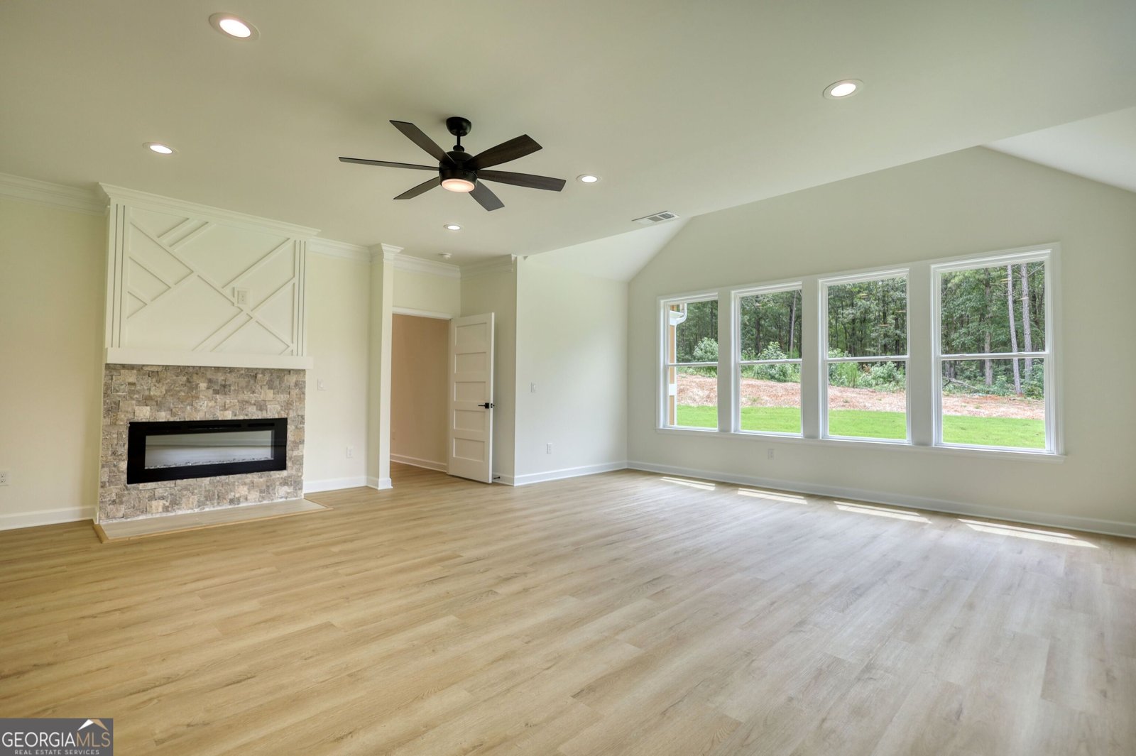 1020 Queens Bridge Way Griffin - 34