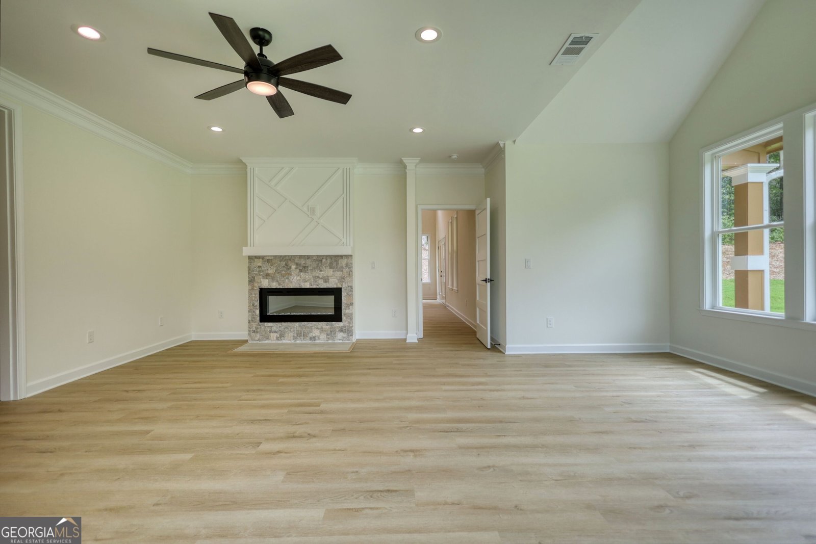 1020 Queens Bridge Way Griffin - 35