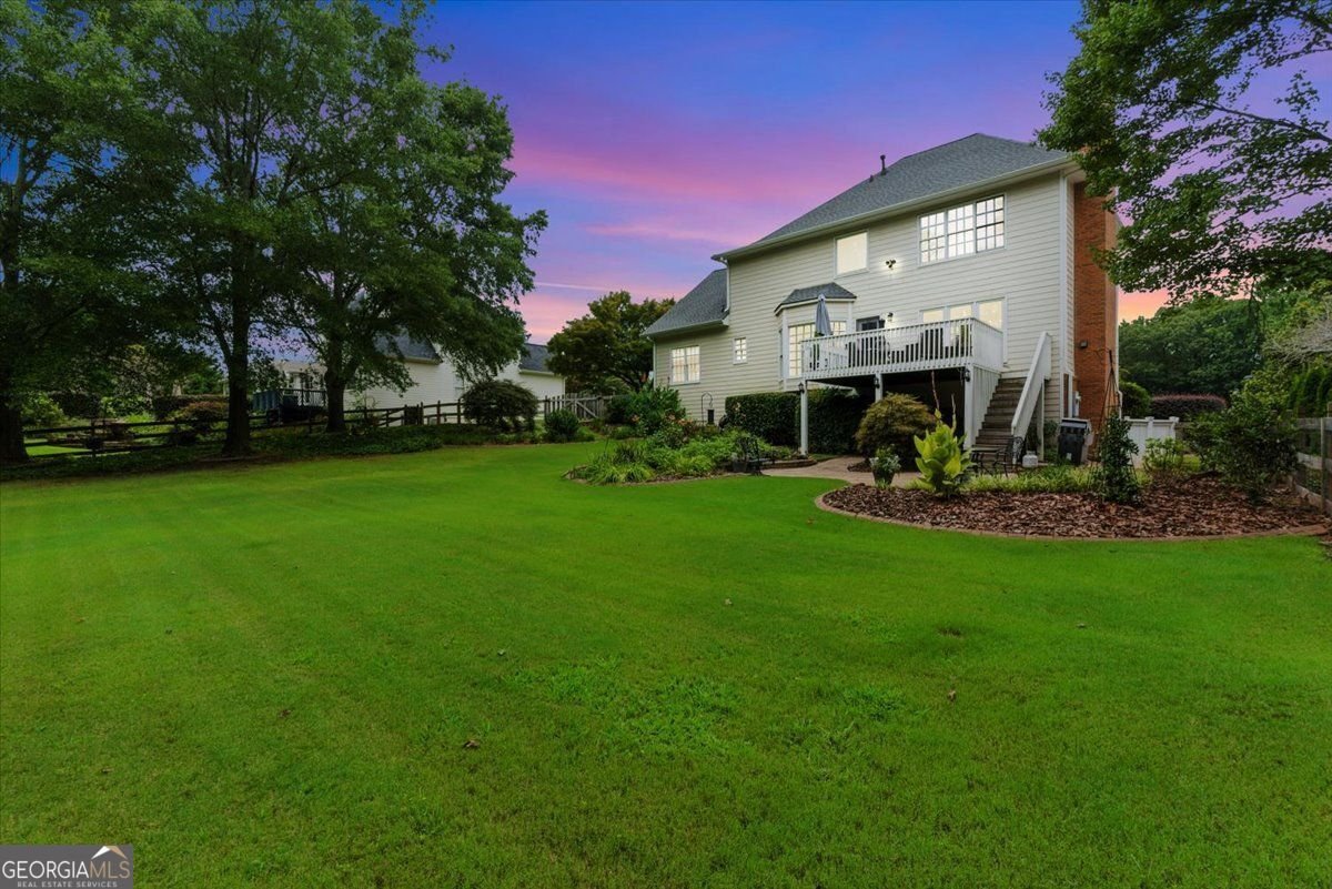 1042 AVERY CREEK Woodstock - 37