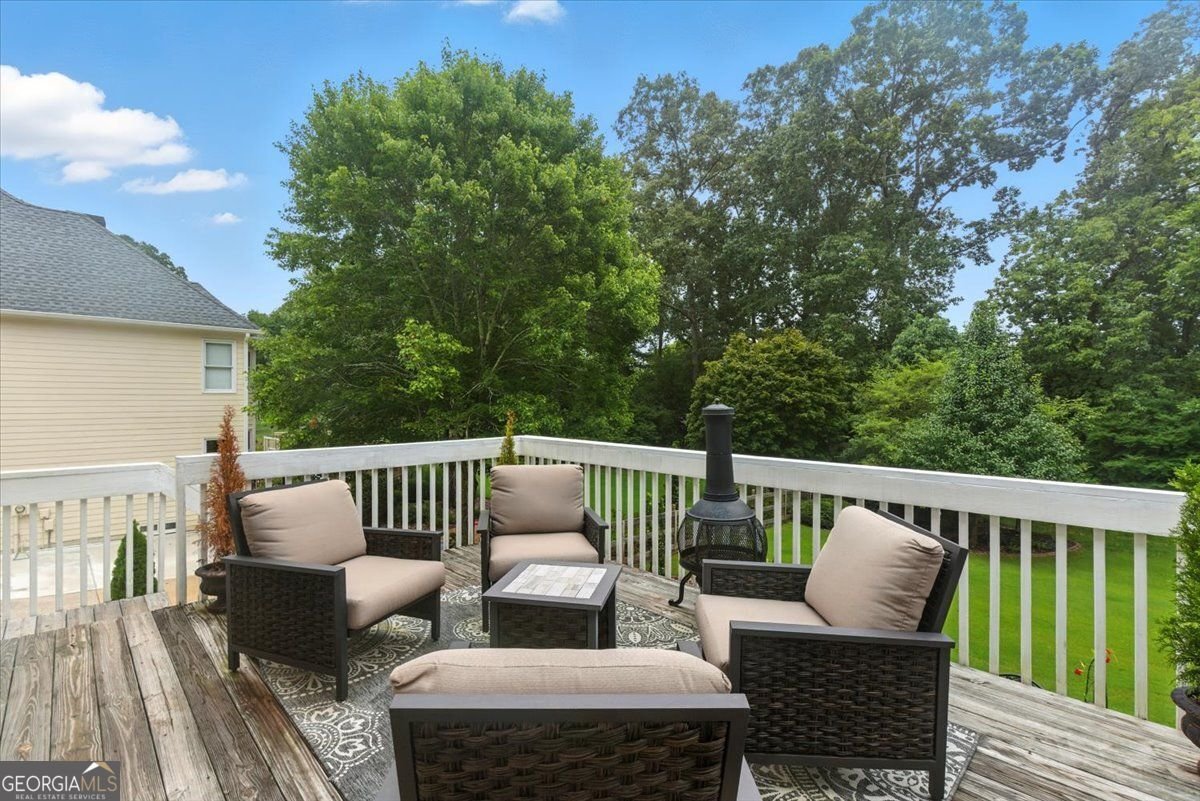 1042 AVERY CREEK Woodstock - 53
