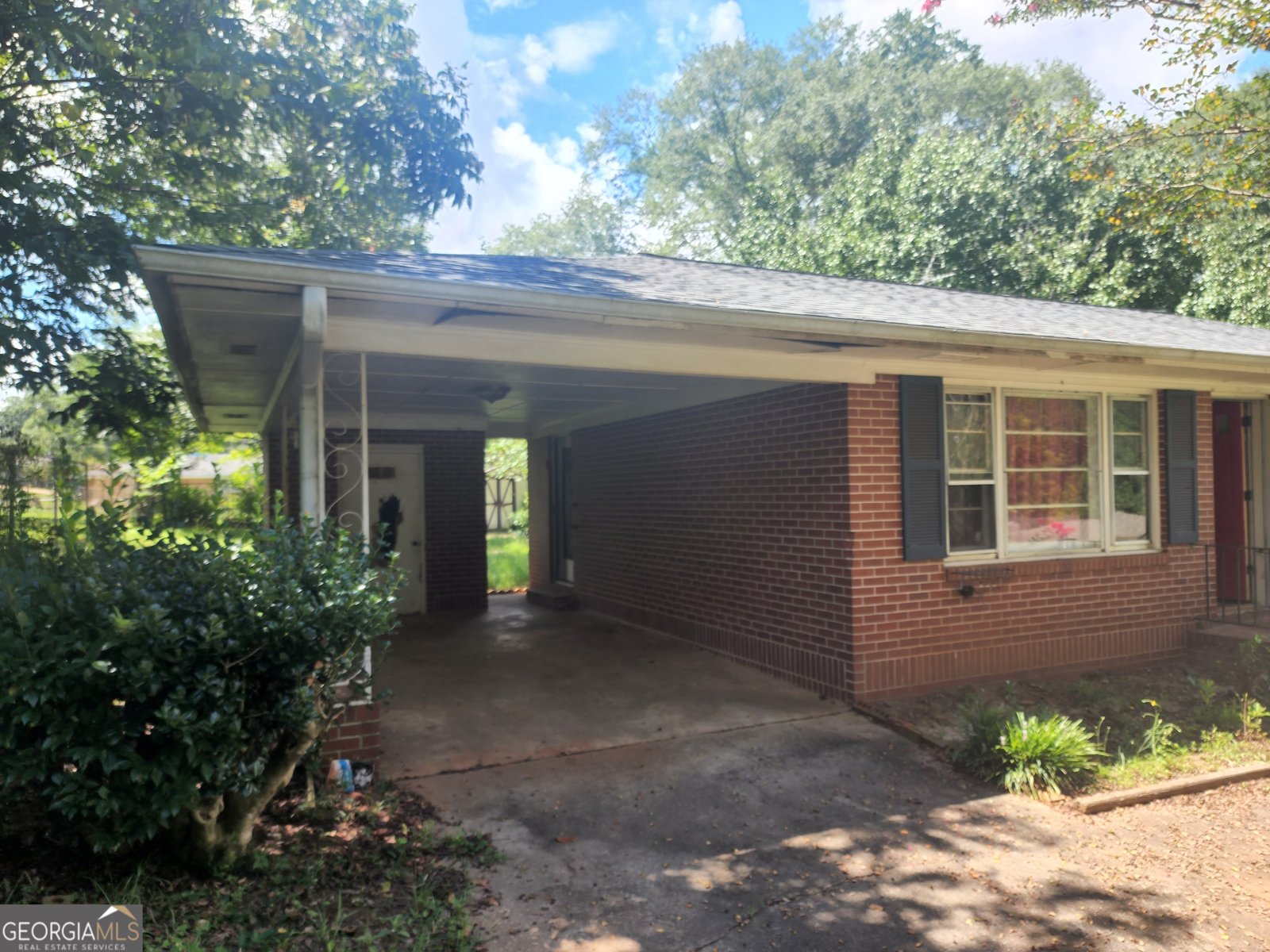 1522 Spring Valley Circle Griffin - 1