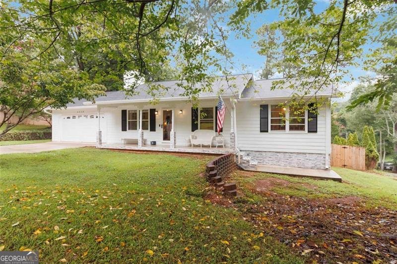 6428 Paradise Point Road Flowery Branch - 1
