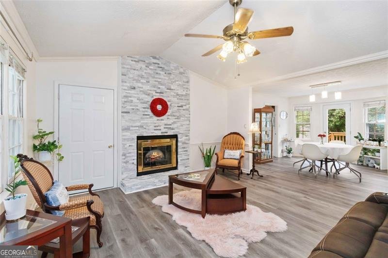 6428 Paradise Point Road Flowery Branch - 3