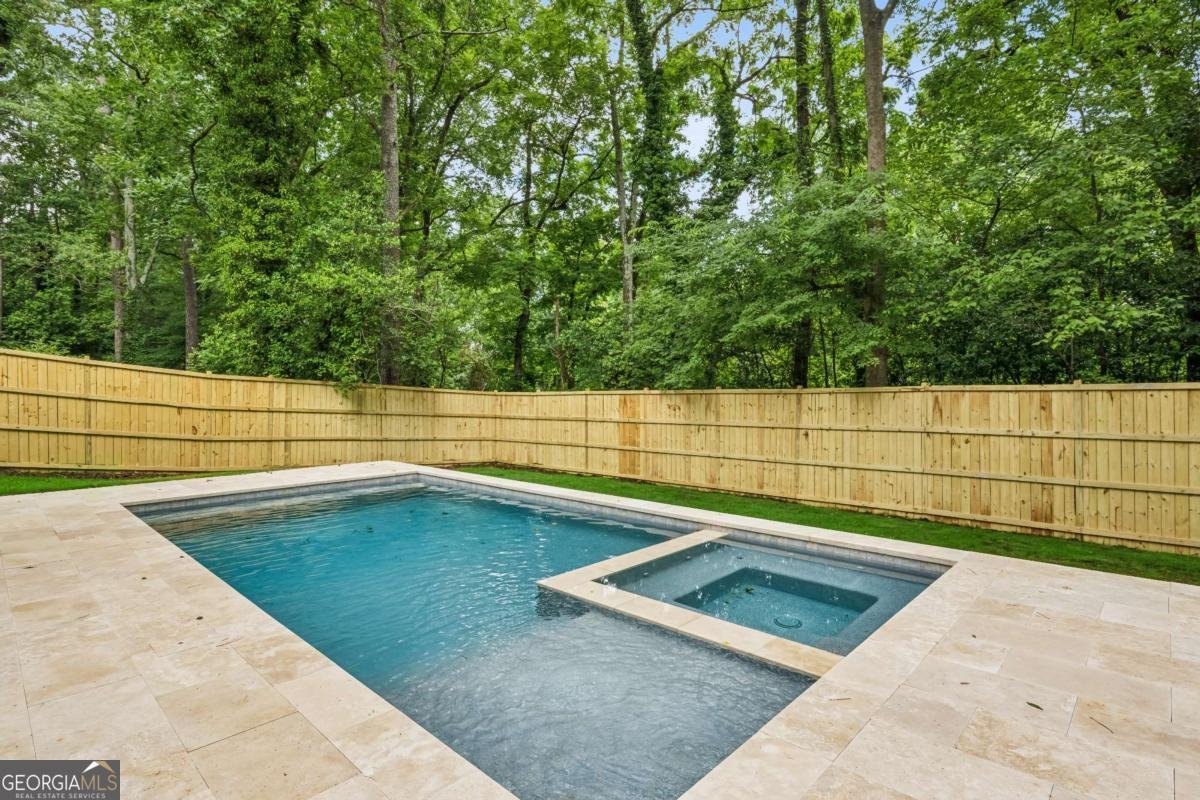 1320 Mayfair Drive Brookhaven - 25