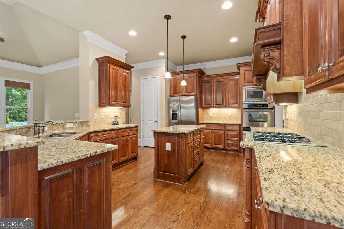 995 Freehome Road Canton - 26