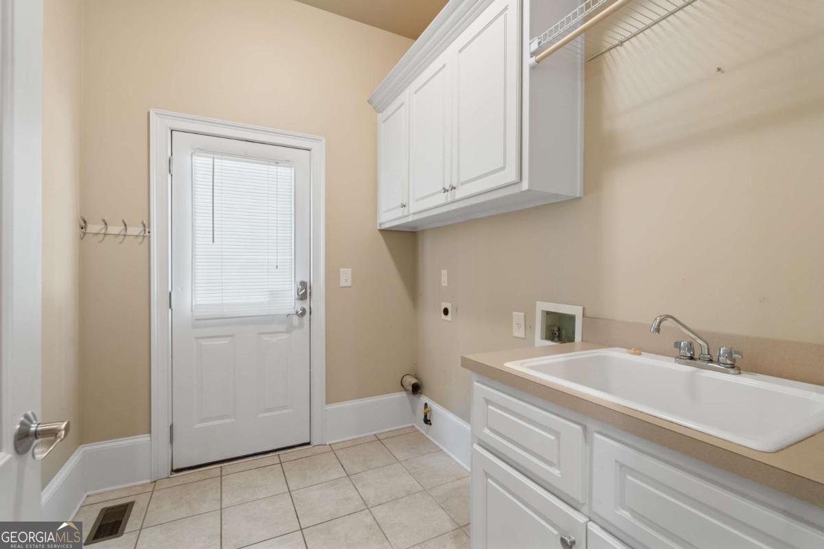 995 Freehome Road Canton - 33