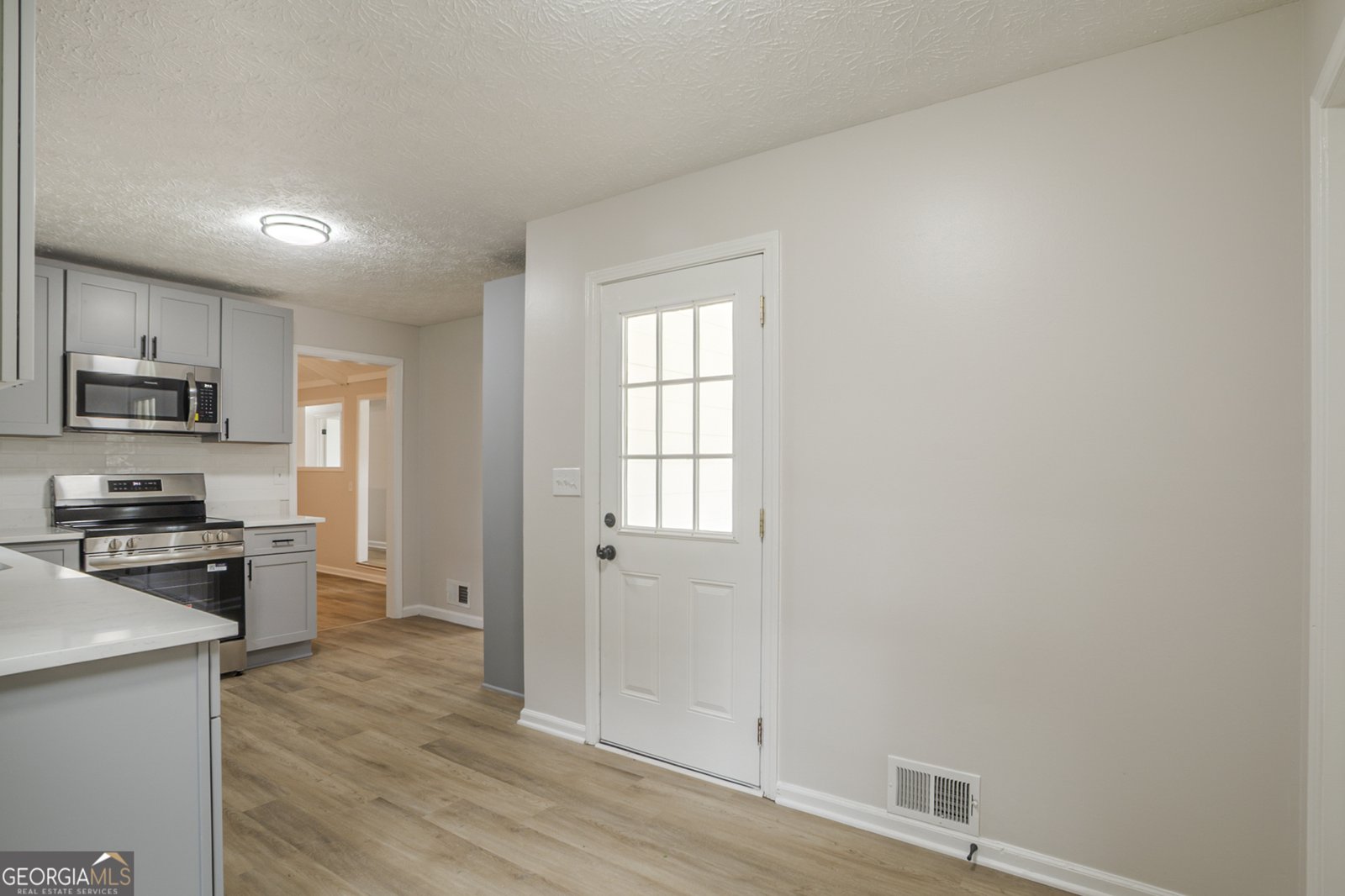 656 William Street Dacula - 10