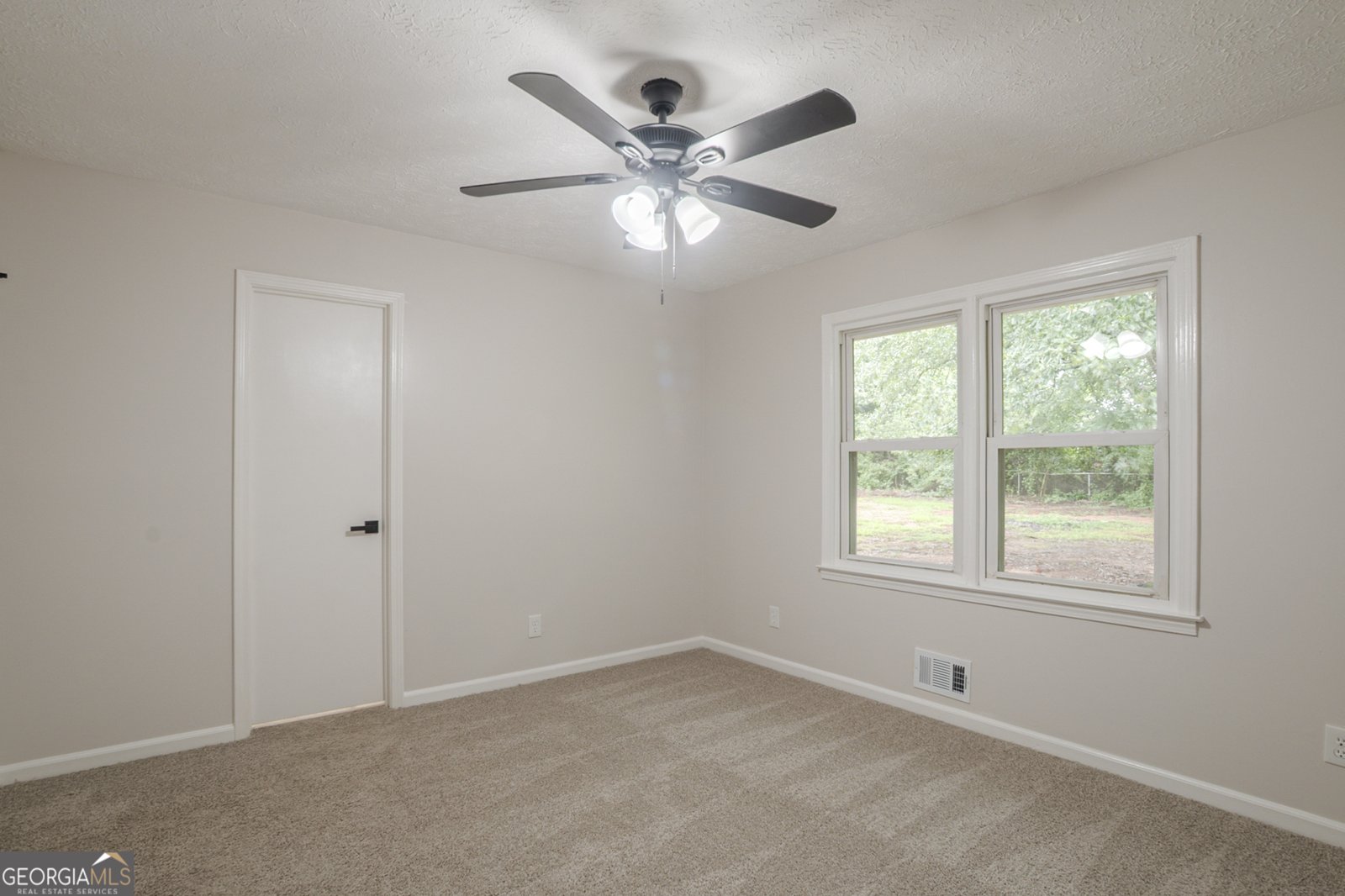 656 William Street Dacula - 17