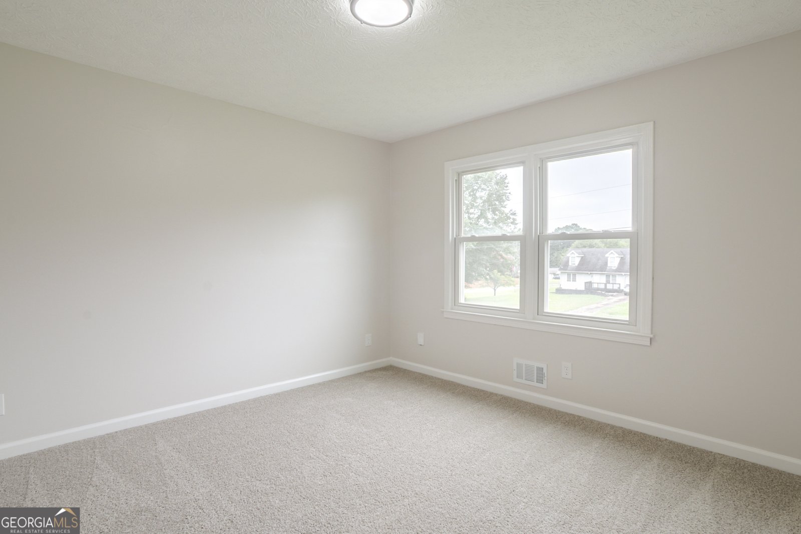 656 William Street Dacula - 23