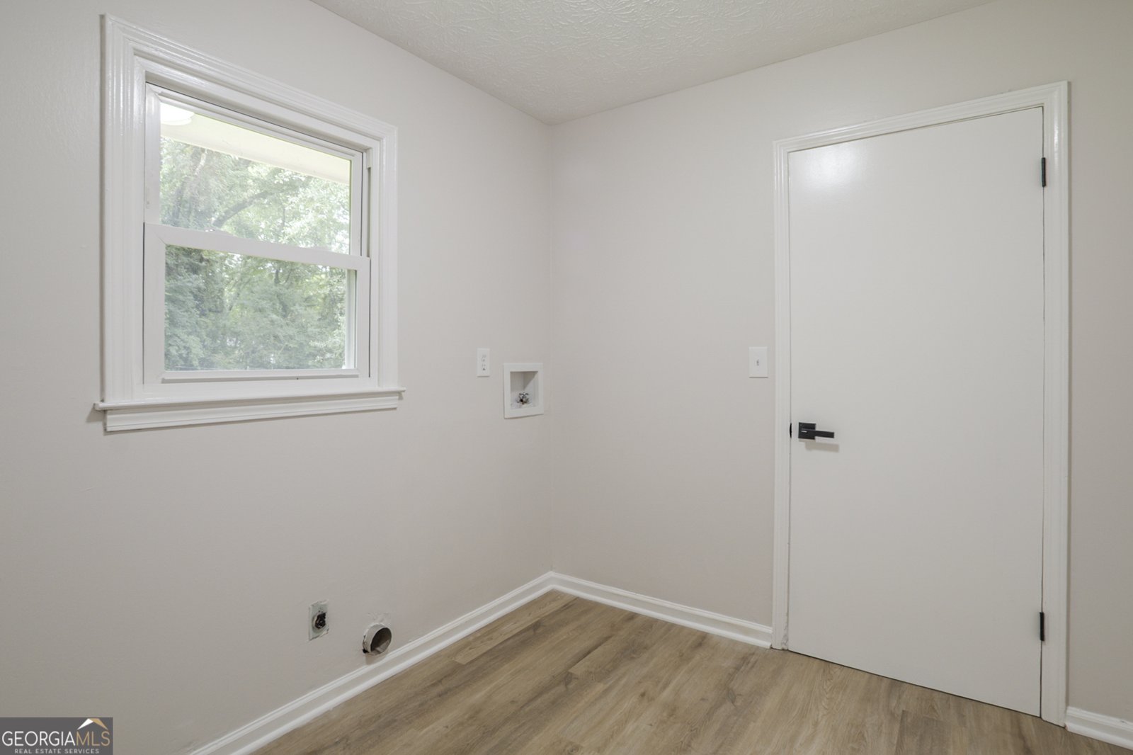 656 William Street Dacula - 28