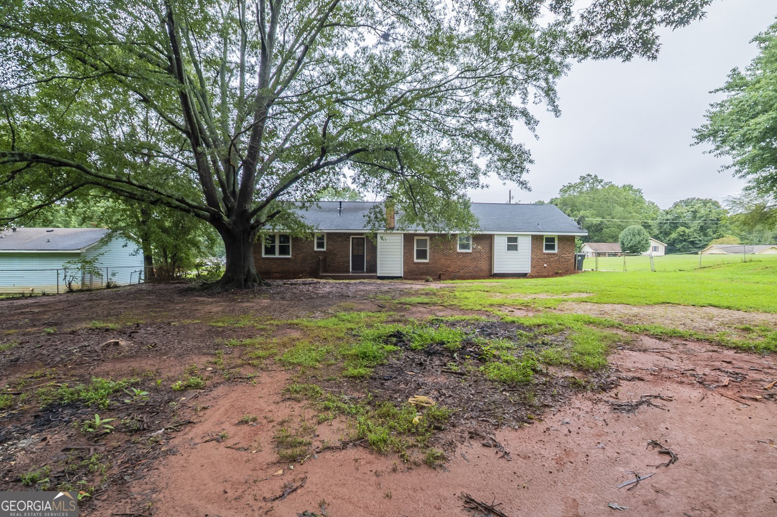 656 William Street Dacula - 33