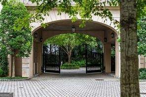 2288 Peachtree Road Atlanta - 36