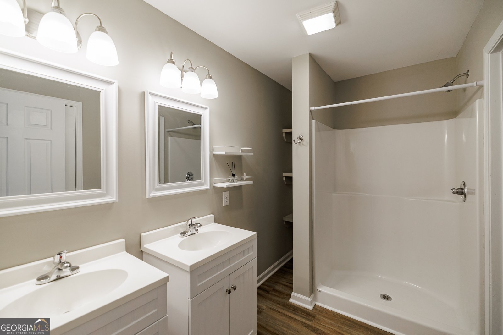 103 Three Rivers Court Hull - 24
