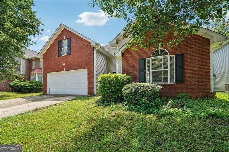 876 Ashton Oak Circle Stone Mountain - 2