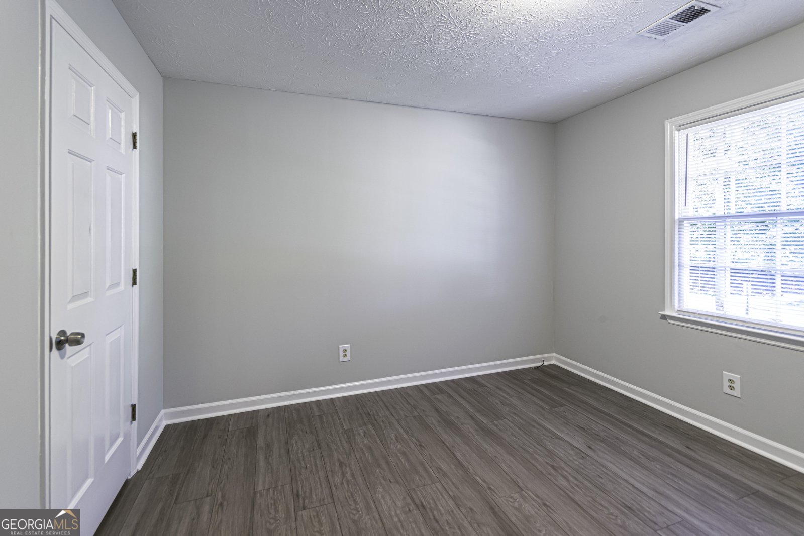 1043 Wash Lee Drive Lilburn - 30