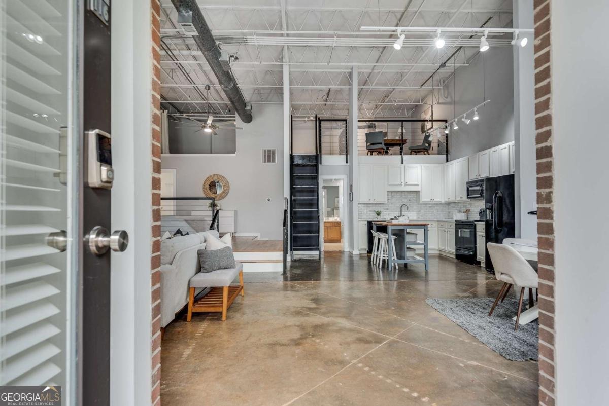 174 Chester Avenue Atlanta - 3