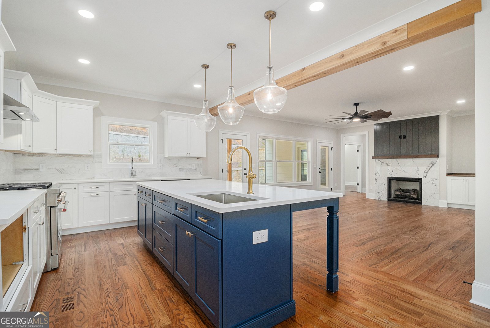 52 Lake Overlook Drive White - 18